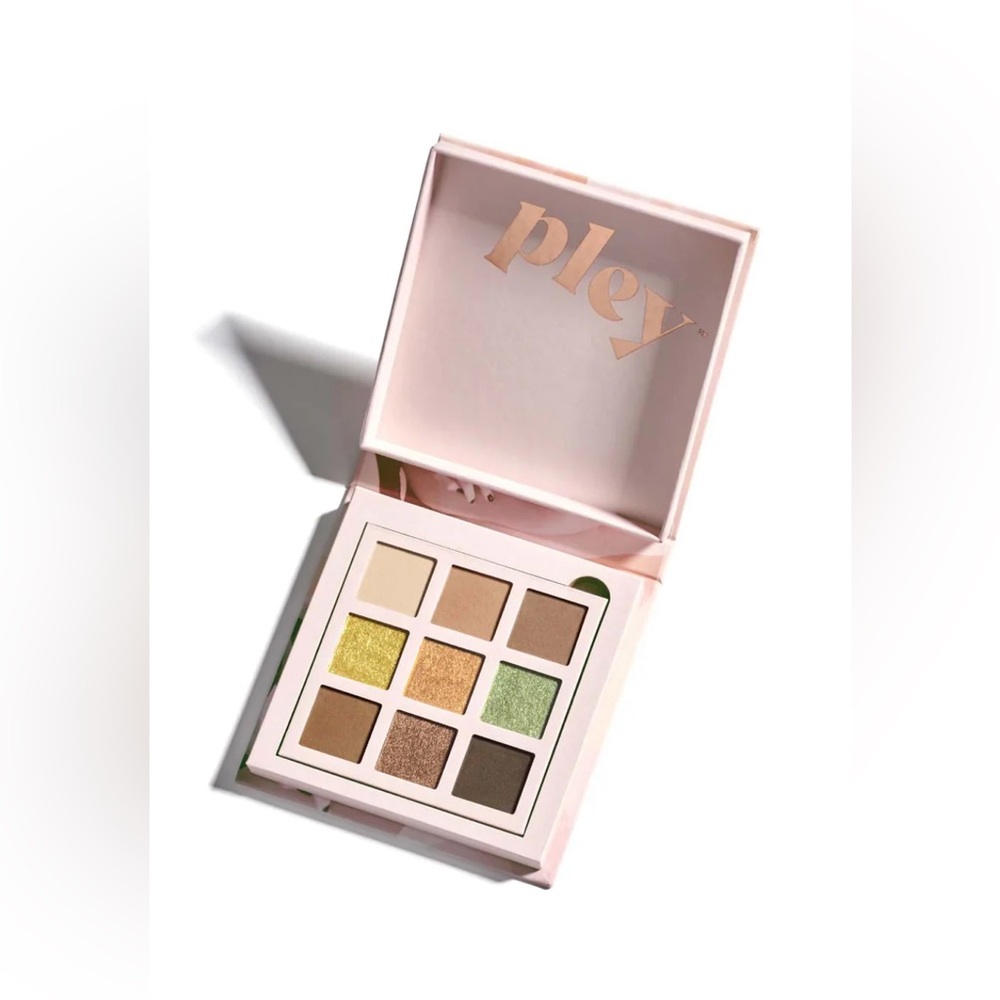 Pley Beauty Nudie Eyeshadow Palette 9 Shades Shimmer Matte Pressed Powder